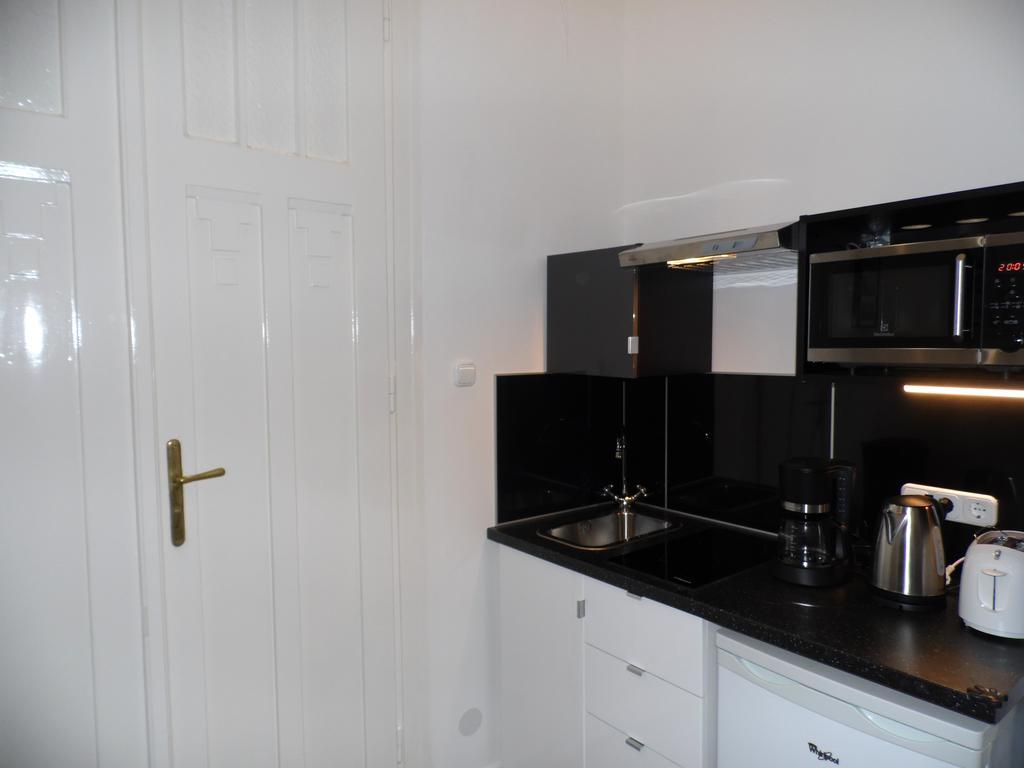 Vaci Street Downtown Apartments بودابست الغرفة الصورة