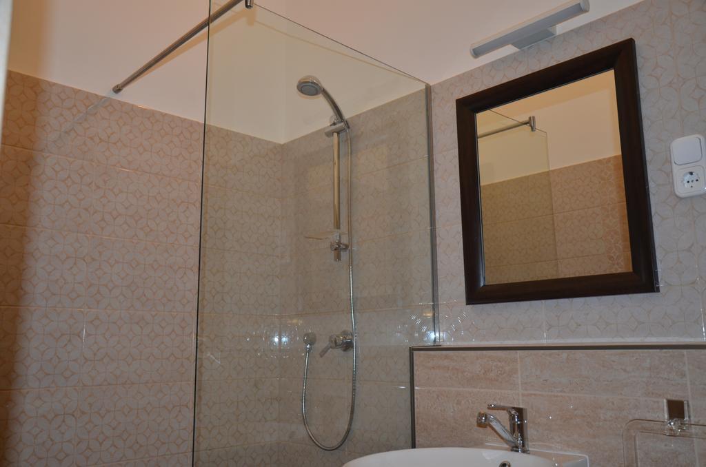 Vaci Street Downtown Apartments بودابست الغرفة الصورة